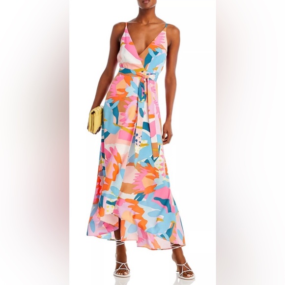 Aqua Dresses & Skirts - AQUA Floral Print Maxi Dress
